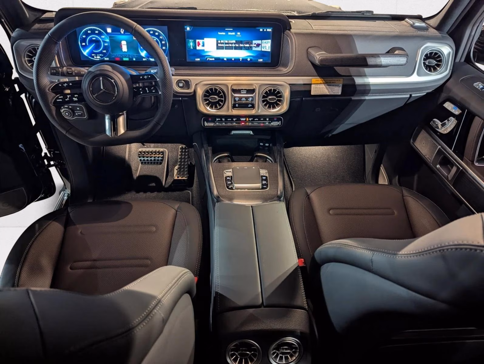 
								New 2025 Mercedes-Benz G 580e SUV full									