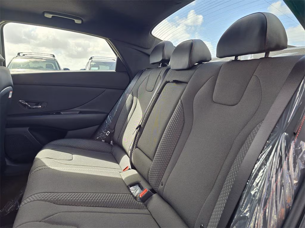 
								New 2025 Hyundai Elantra N Line full									