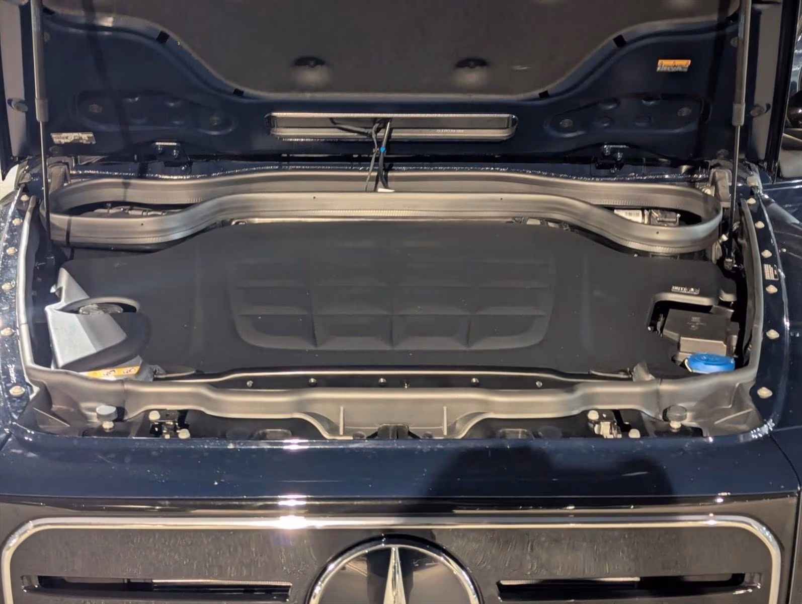 
								New 2025 Mercedes-Benz G 580e SUV full									