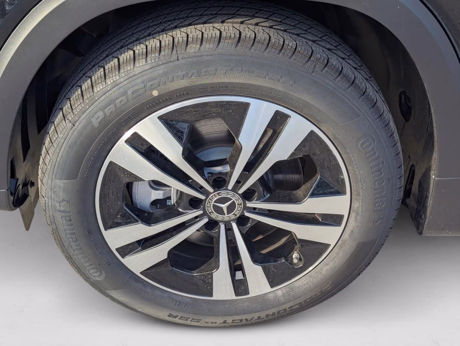 
								2025 Mercedes-Benz GLB 250 SUV full									