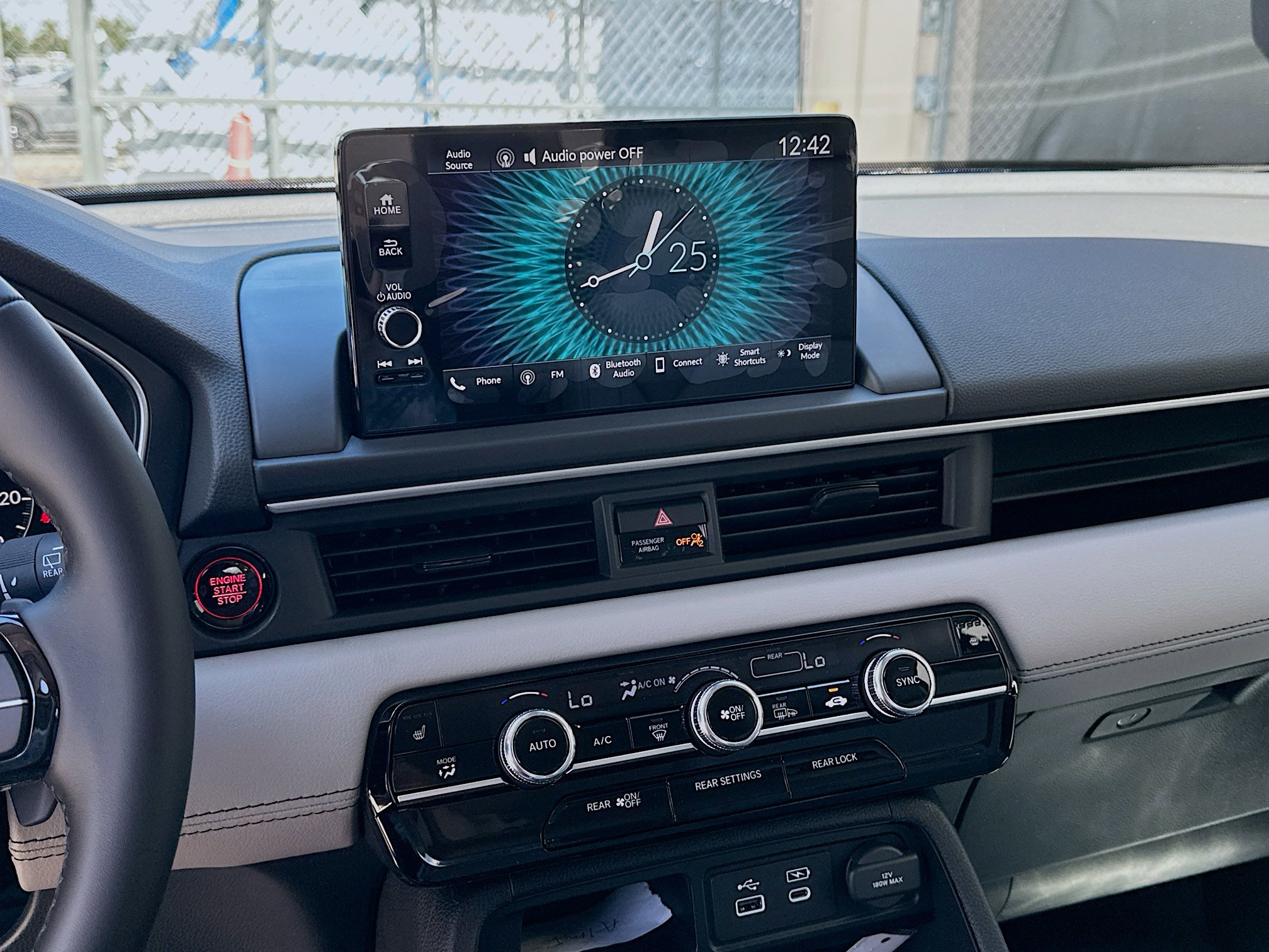 
								New 2025 Honda Pilot EX-L full									