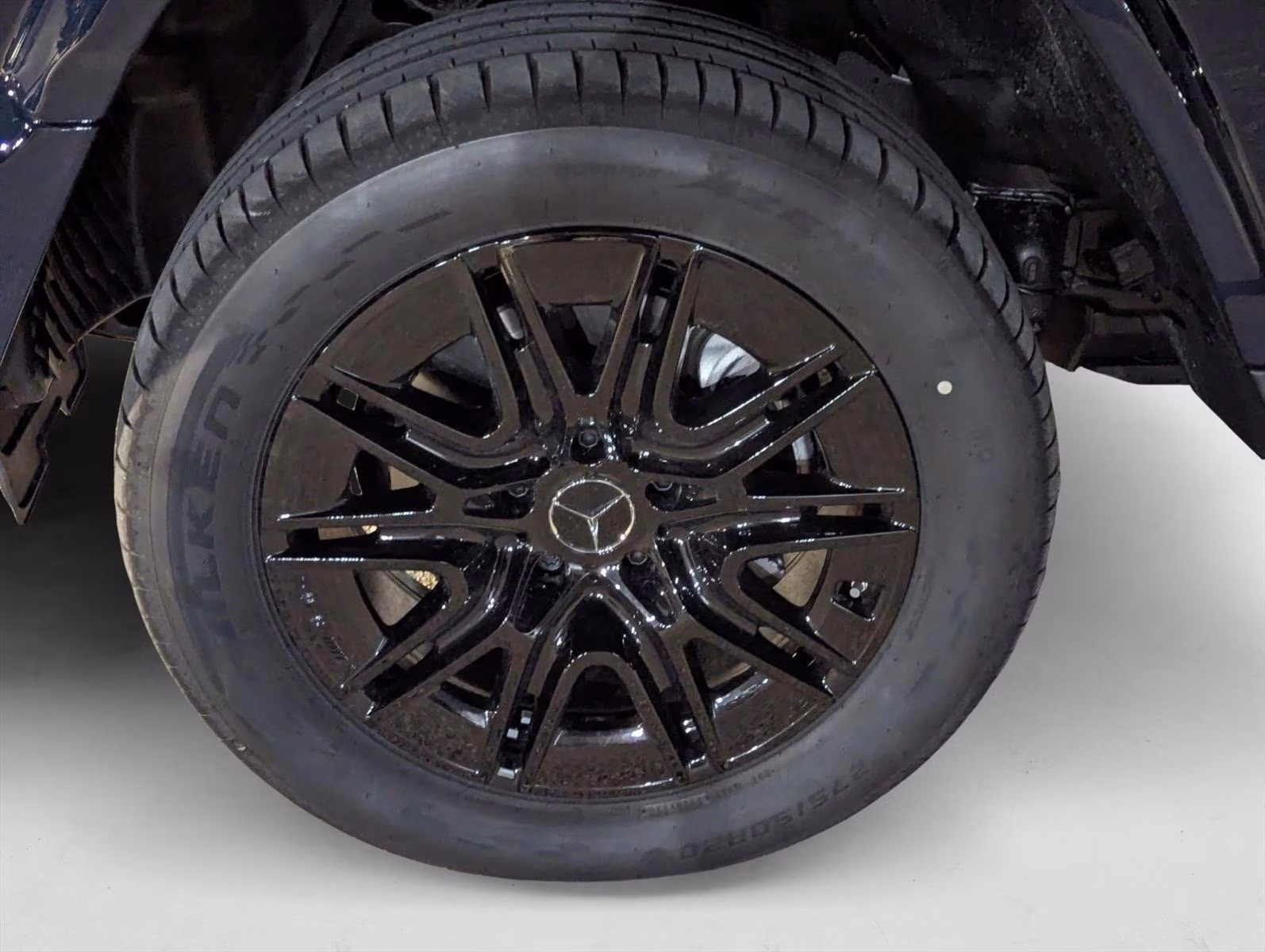 
								New 2025 Mercedes-Benz G 580e SUV full									